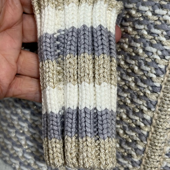 RAMY BROOK, OVER SIZED PLUNGING VNECK THICK SWEATER. SIZE XS-TALL FALL WINTER - Picture 5 of 10